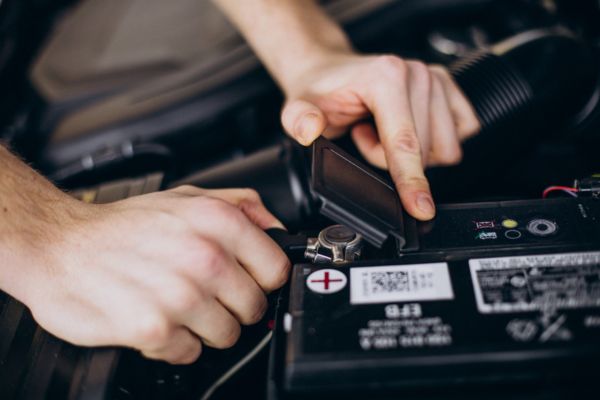 Car battery died - emergency replacement service Daryaganj